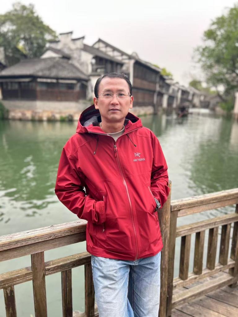 暂无照片